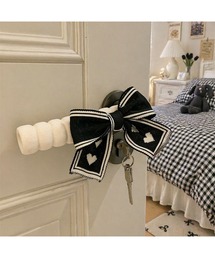 Bling Leads（ブリングリーズ）の「【Bls】【ZA】【Bling Leads】クラシックリボン ドアノブカバー（インテリア雑貨）」