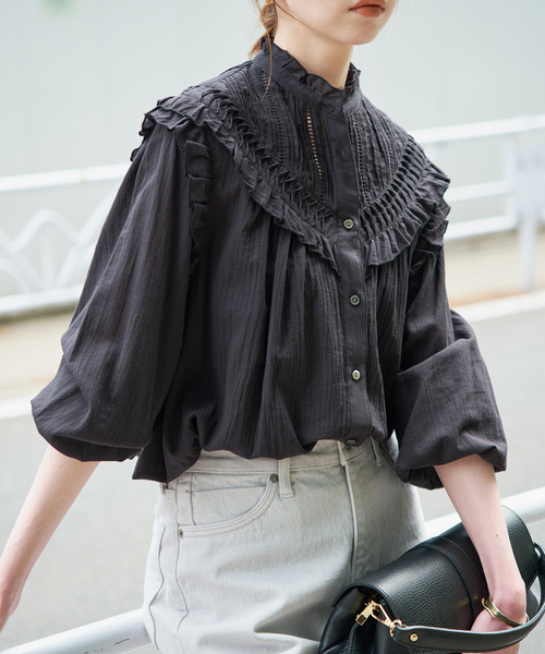 SLOBE IENA（スローブイエナ）の「《WEB限定/追加》フリルピンタックブラウス（シャツ/ブラウス・レディース・ブルー系その他/ホワイト/ブラック・FREE）」の7枚目の写真