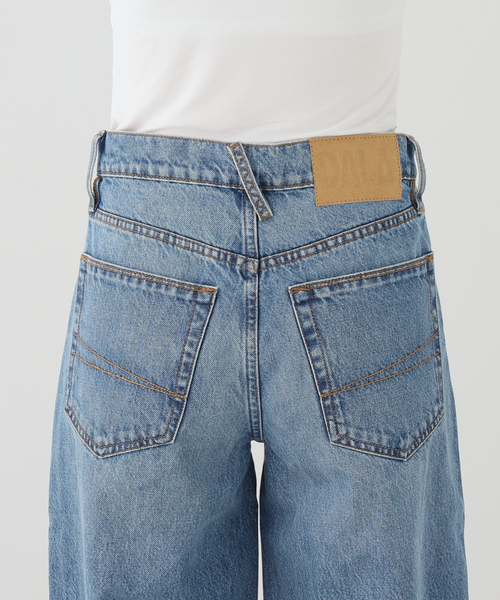 AP STUDIO（エーピーストゥディオ）の「【DALA / ダラ】Relux straight jeans（デニムパンツ・レディース・スカイブルー・27/28/25/26）」の17枚目の写真
