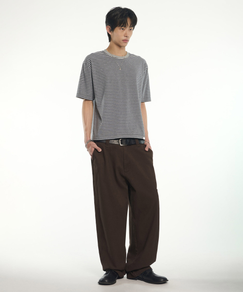 NOMANUAL(NOMANUAL)の「NM CROP BORDER T-SHIRT - GRAY(Tシャツ/カットソー・レディース・その他・SMALL/MEDIUM/LARGE/X-LARGE)」の4枚目の写真