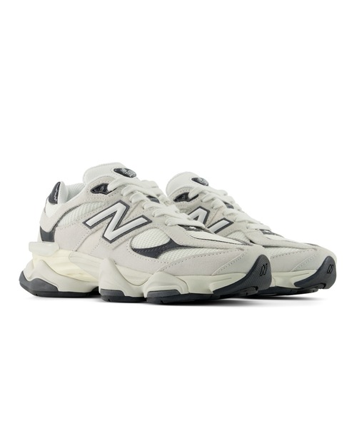 NEW BALANCE(ニューバランス)の「90/60(スニーカー・メンズ・グレー/ホワイト×ブラック・25.0cm/25.5cm/26.0cm/26.5cm/27.0cm/27.5cm/28.0cm/28.5cm/29.0cm/30.0cm/23.0cm/23.5cm/22.5cm/24.0cm/24.5cm)」の5枚目の写真