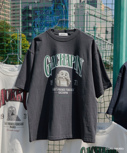 MONO-MART（モノマート）の「【ガチャピン・ムック】別注 ヴィンテージライク アソートプリント 半袖Tシャツ（Tシャツ/カットソー・メンズ・スミクロ/オフホワイト/ホワイト系/ネイビー系・M/L）」の9枚目の写真