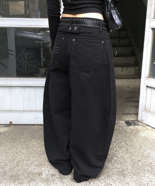LAMPOON(ランプーン)の「クロススタッズデニムパンツ(デニムパンツ・レディース・ホワイト/ブラック・MEDIUM/LARGE/SMALL)」の5枚目の写真