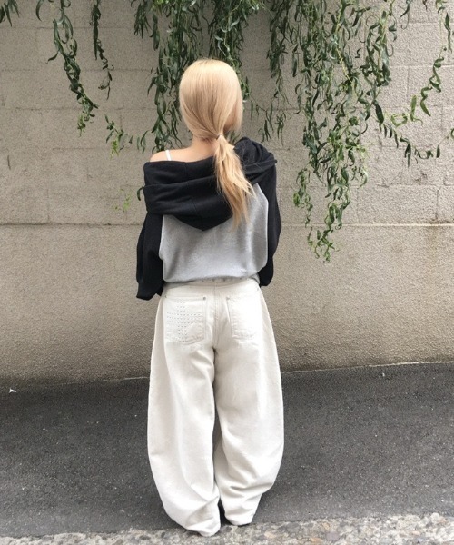 LAMPOON(ランプーン)の「クロススタッズデニムパンツ(デニムパンツ・レディース・ホワイト/ブラック・MEDIUM/LARGE/SMALL)」の13枚目の写真