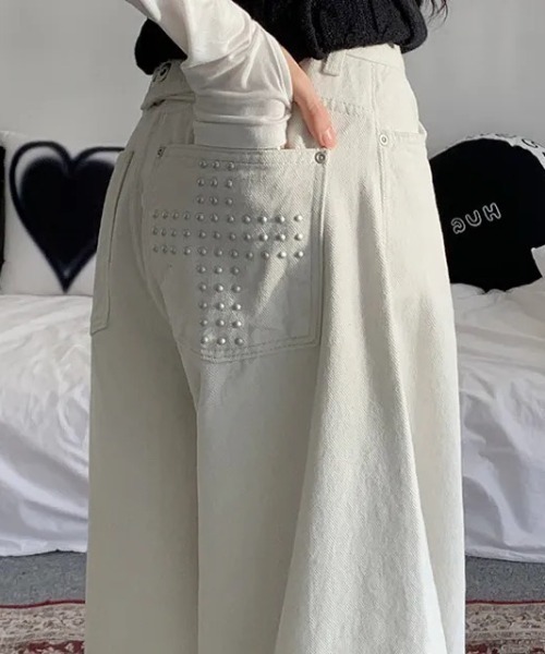 LAMPOON(ランプーン)の「クロススタッズデニムパンツ(デニムパンツ・レディース・ホワイト/ブラック・MEDIUM/LARGE/SMALL)」の21枚目の写真
