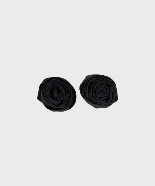 ALKI ALKA(アルキアルカ)の「Floral Corsage Backpack (Dot Black)(バックパック/リュック・レディース・ブラック・FREE)」の8枚目の写真