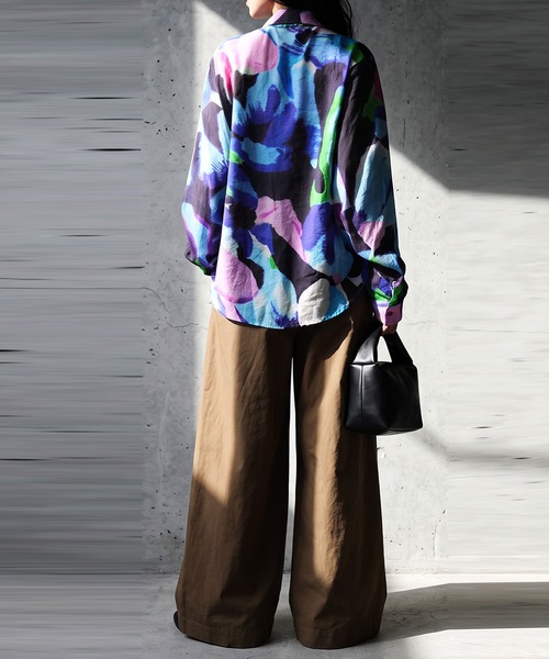 antiqua(アンティカ)の「アート柄 シャツ(シャツ/ブラウス・レディース・ブルー系その他・ONESIZE)」の6枚目の写真