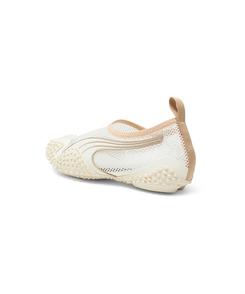 PUMA(プーマ)の「PUMA MOSTRO FLEX MESH(スニーカー・レディース・ブラック/ホワイト・23cm/24cm/25cm)」の7枚目の写真