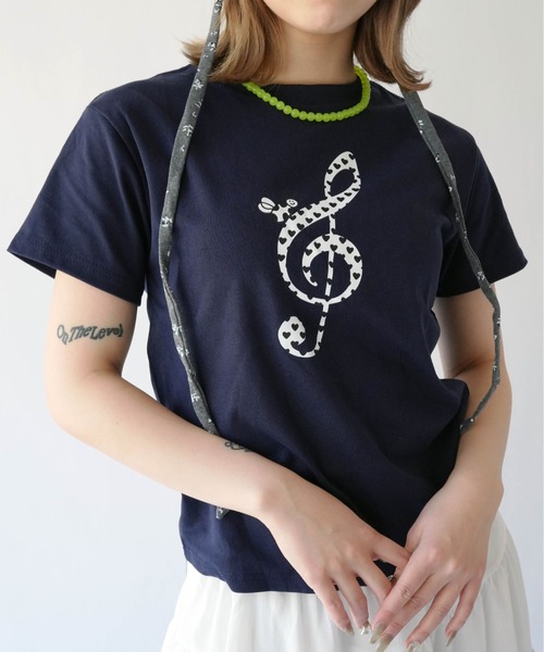 SORUTT(ソルト)の「【 SORUTT / ソルト 】 ト音記号モチーフ プリント半袖Tシャツ #(Tシャツ/カットソー・レディース・ブラック/ネイビー/ホワイト・FREE)」の3枚目の写真