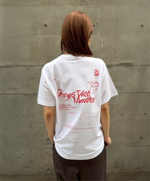 THINGS THAT MATTER(シングス ザット マター)の「【ZOZOTOWN別注商品】CHAOTIC T-SHIRT / カオティック Tシャツ(Tシャツ/カットソー・レディース・ホワイト/ブルー/ブラック・FREE)」の2枚目の写真
