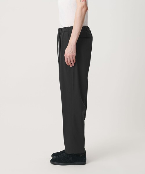BEAUTY&YOUTH UNITED ARROWS(ビューティーアンドユースユナイテッドアローズ)の「360°MASTER バルーン イージーパンツ NO.9 セットアップ対応 撥水 ストレッチ ウォッシャブル(その他パンツ・メンズ・ダークブラウン/ブラック/ダークグレー・M/S/XL/L)」の22枚目の写真