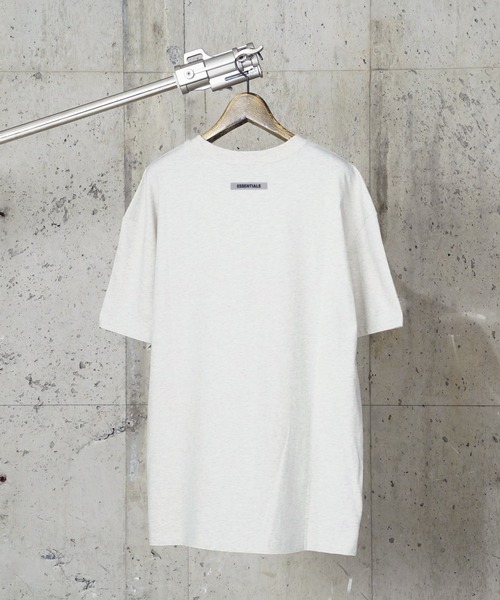 FOG ESSENTIALS(エフオージーエッセンシャルズ)の「"08"≪FOG ESSENTIALS≫フロントロゴ ヘビーウェイト Tシャツ(Tシャツ/カットソー・メンズ・オートミール/クリーム・M/L/XL)」の8枚目の写真
