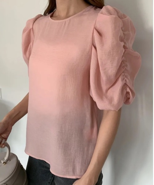 BIRTHDAY BASH(バースデイバッシュ)の「GATHER SLEEVE CHIFFON TOPS(ギャザースリーブ シフォントップス)(Tシャツ/カットソー・レディース・ピンク/ブラック・SMALL/MEDIUM)」の6枚目の写真