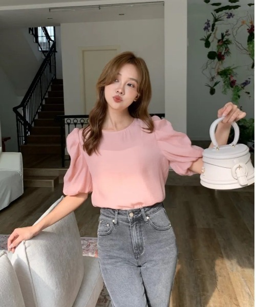 BIRTHDAY BASH(バースデイバッシュ)の「GATHER SLEEVE CHIFFON TOPS(ギャザースリーブ シフォントップス)(Tシャツ/カットソー・レディース・ピンク/ブラック・SMALL/MEDIUM)」の11枚目の写真