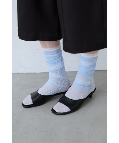 un/neu(アンノイ)の「シンプルヒールミュール(サンダル・レディース・ボルドー/ブラック・SMALL/MEDIUM/LARGE)」の7枚目の写真