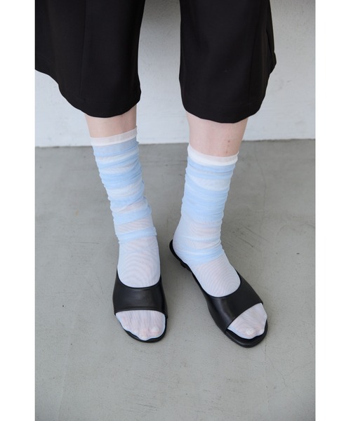 un/neu(アンノイ)の「シンプルヒールミュール(サンダル・レディース・ボルドー/ブラック・SMALL/MEDIUM/LARGE)」の6枚目の写真