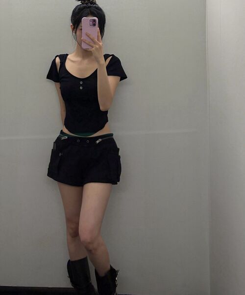 ETRE AU SOMMET(エトレオソメ)の「Two Zipper short pants (Black)(その他パンツ・レディース・その他・FREE)」の10枚目の写真