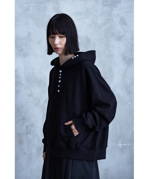 TAMYU(タミュー)の「TAMYU - Morse Button Sweat Hoodie / モールスボタンスウェットパーカー(パーカー・メンズ・グレイッシュブルー/ブラック・FREE)」の13枚目の写真