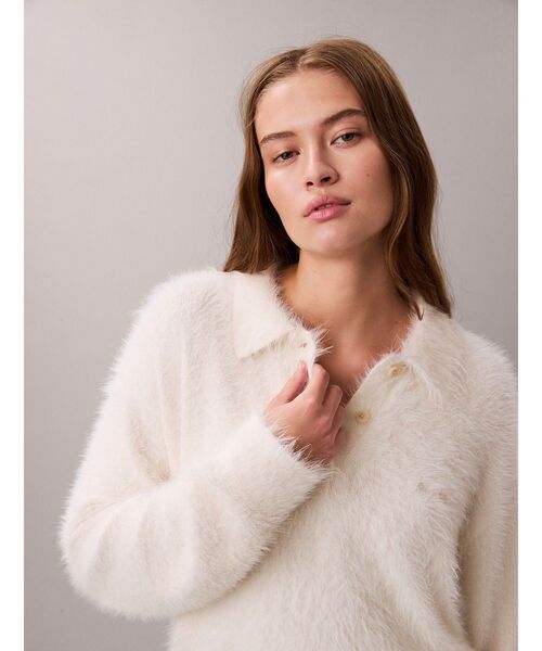 Calvin Klein(カルバン・クライン)の「ニット - ファジーニットポロセーター(ポロシャツ・レディース・スカイブルー系/ホワイト系その他7/ダークグレー・M/XS/S)」の13枚目の写真