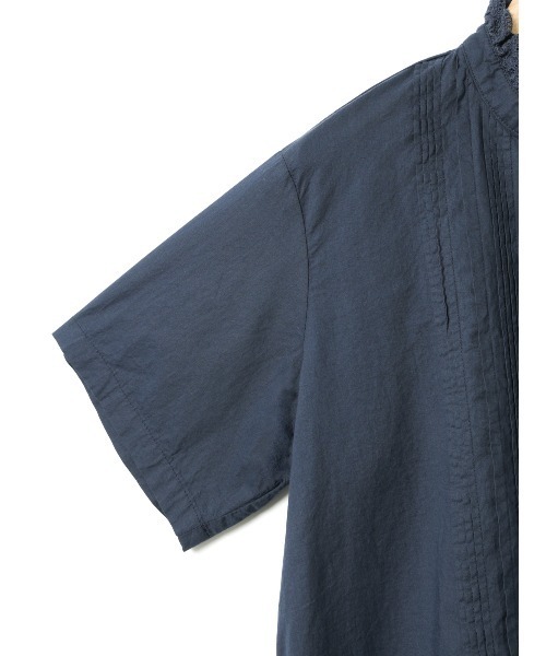 MidiUmi（ミディウミ）の「MidiUmi　ピンタックレースシャツS/S（シャツ/ブラウス・レディース・オフホワイト/ネイビー/ブラック・FREE）」の5枚目の写真