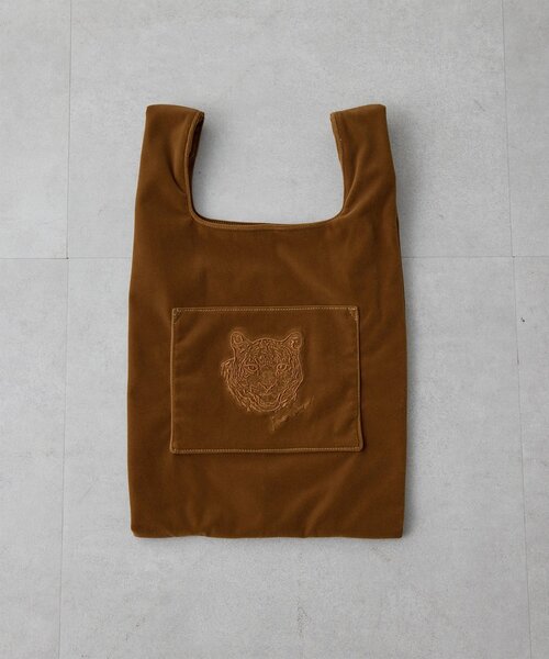 Whim Gazette(ウィムガゼット)の「【Hoaw.×Sampoコラボアイテム】ベロアショッパー(トートバッグ・レディース・ブラウン/ブルー/ベビーピンク・FREE)」の4枚目の写真