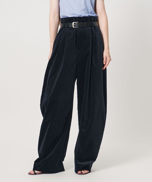 AEWEN MATOPH(イウエン マトフ)の「<AEWEN MATOPH>コーデュロイ カーブパンツ(その他パンツ・レディース・ベージュ/ネイビー・38/34/36)」の2枚目の写真