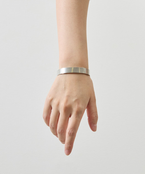 And A(アンドエー)の「And A アンドエー / SVPT BANGLE シルバー925プレーティングバングル / AA-BG-11(バングル/リストバンド・メンズ・シルバー・FREE)」の13枚目の写真