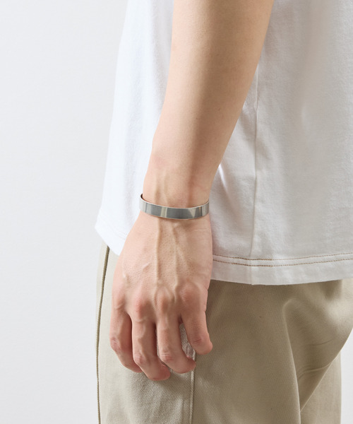 And A(アンドエー)の「And A アンドエー / SVPT BANGLE シルバー925プレーティングバングル / AA-BG-11(バングル/リストバンド・メンズ・シルバー・FREE)」の10枚目の写真