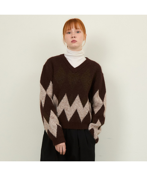WEDNESDAYOASISFORWOMEN（ウェンズデー オアシス フォー ウーマン）の「オールウェイズ クロップ アーガイル ヘアリー ウール ニット 2COLOR（ニット/セーター・レディース・ブラウン/アイボリー・FREE）」の2枚目の写真
