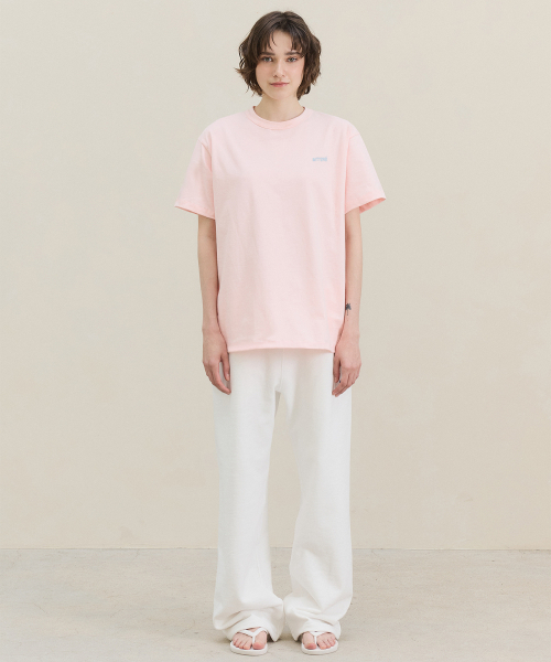 MTTIRE(マティレ)の「Basic Logo T-shirt / Pink(Tシャツ/カットソー・レディース・その他・LARGE/MEDIUM/X-LARGE/SMALL)」の3枚目の写真