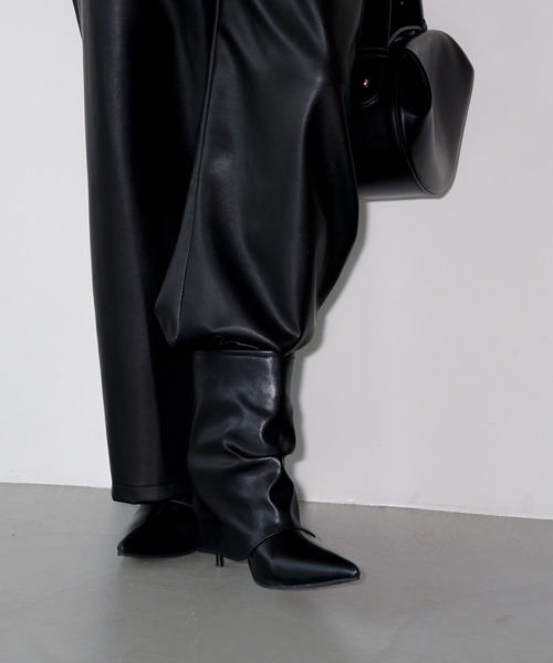 chuclla（チュクラ）の「フェイクレザー タックワイドパンツ chw26a058（その他パンツ・レディース・ブラック・L/M/S）」の10枚目の写真