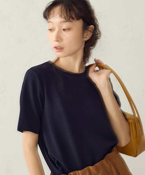 COMME CA ISM(コムサイズム)の「膨れジャガード ベーシック Tシャツ/セットアップ対応(Tシャツ/カットソー・レディース・アイボリー/ネイビー/ブラック・LARGE/MEDIUM)」の19枚目の写真