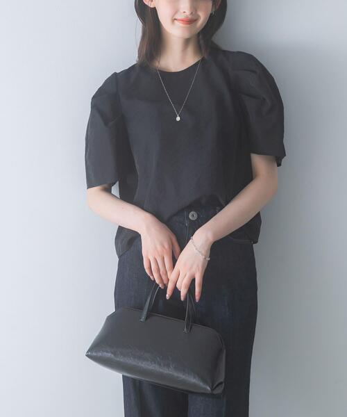 URBAN RESEARCH ROSSO WOMEN（アーバンリサーチ　ロッソ）の「『WEB限定』フォルムスリーブシアーブラウス（シャツ/ブラウス・レディース・ボルドー/ホワイト/ブラック・FREE）」の2枚目の写真