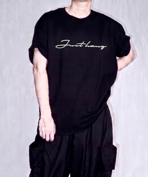 JUSTHANG(ジャストハング)の「プレミアム半袖ブラックレタリングロゴ(クリーム)オーバーサイズ半袖Tシャツ(Tシャツ/カットソー・メンズ・その他・LARGE/X-LARGE/XXX-LARGE/XXXX-LARGE)」の1枚目の写真