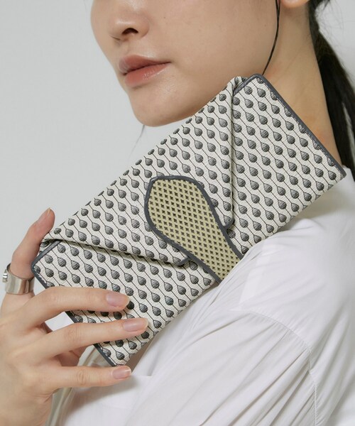 HIROKO HAYASHI(ヒロコハヤシ)の「STILLA(スティラ)長財布(財布・レディース・ブルーグリーン/ライトイエロー系1・00)」の16枚目の写真