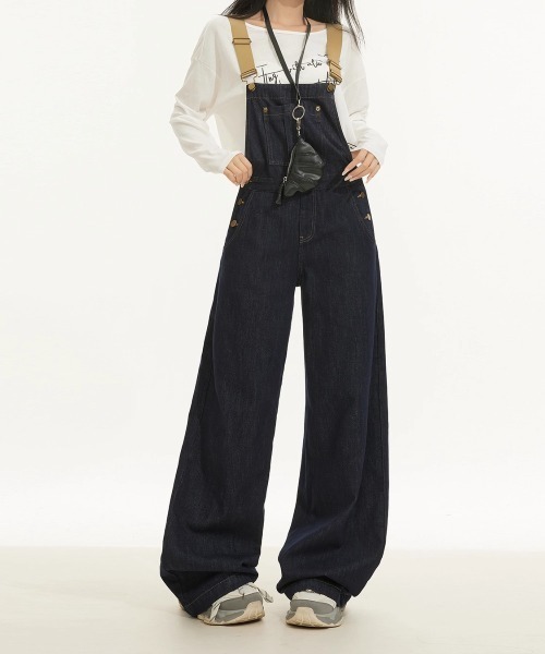 FAVORITO(ファヴォリート)の「デニムサロペット(サロペット/オーバーオール・レディース・ダークブルー・S/M/L)」の1枚目の写真