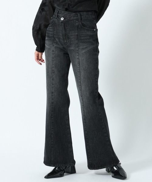 PAGEBOY（ページボーイ）の「センターラインフレアデニム（デニムパンツ・レディース・ブラック/ブルー・SMALL/MEDIUM）」の17枚目の写真