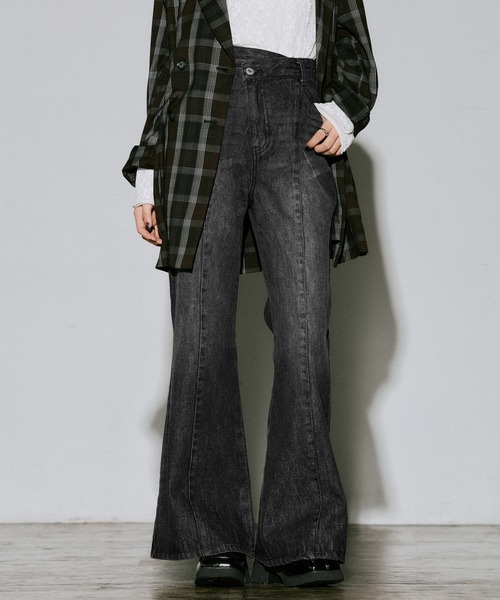 PAGEBOY（ページボーイ）の「センターラインフレアデニム（デニムパンツ・レディース・ブラック/ブルー・SMALL/MEDIUM）」の4枚目の写真