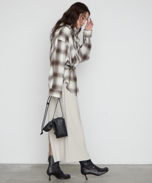 LOUNGEDRESS(ラウンジドレス)の「《季節の変わり目から長く使える》ドルマンシャツ 秋服(シャツ/ブラウス・レディース・キャメル/ピンク/アイボリー・FREE)」の10枚目の写真