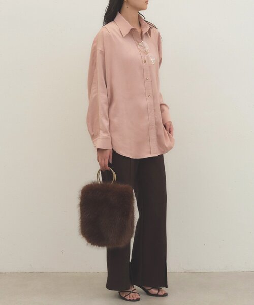 LOUNGEDRESS(ラウンジドレス)の「《季節の変わり目から長く使える》ドルマンシャツ 秋服(シャツ/ブラウス・レディース・キャメル/ピンク/アイボリー・FREE)」の17枚目の写真