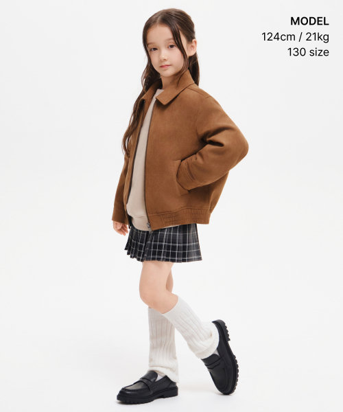 MUSINSA STANDARD KIDS（ムシンサスタンダードキッズ）の「シンセティックスエードミニマルブルゾンジャケット[ライトブラウン]（ブルゾン・レディース・その他・160/120/130/140/150）」の2枚目の写真