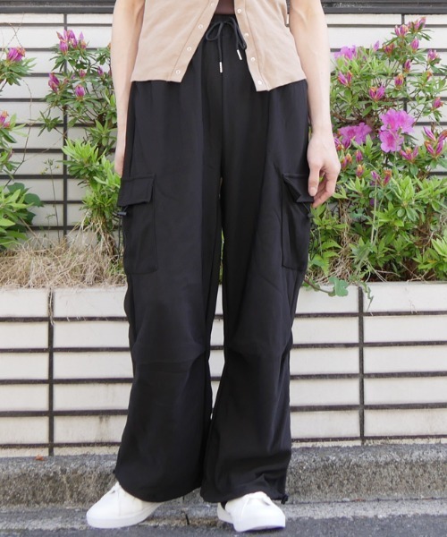 DISKEEN SURE(ディスキーンシュアー)の「ハイブリッド2WAY!スピンドル付膝タックカートジョガーパンツ(カーゴパンツ・レディース・ブラウン/ベージュ/ブラック/カーキ/グレー・FREE)」の2枚目の写真
