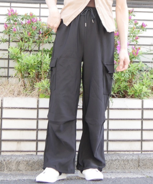DISKEEN SURE(ディスキーンシュアー)の「ハイブリッド2WAY!スピンドル付膝タックカートジョガーパンツ(カーゴパンツ・レディース・ブラウン/ベージュ/ブラック/カーキ/グレー・FREE)」の7枚目の写真