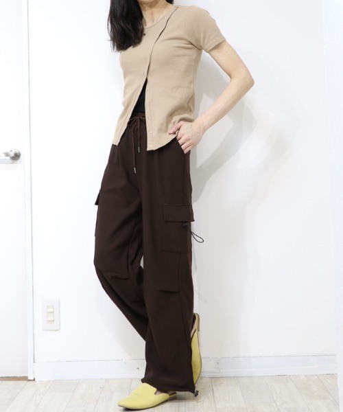 DISKEEN SURE(ディスキーンシュアー)の「ハイブリッド2WAY!スピンドル付膝タックカートジョガーパンツ(カーゴパンツ・レディース・ブラウン/ベージュ/ブラック/カーキ/グレー・FREE)」の14枚目の写真