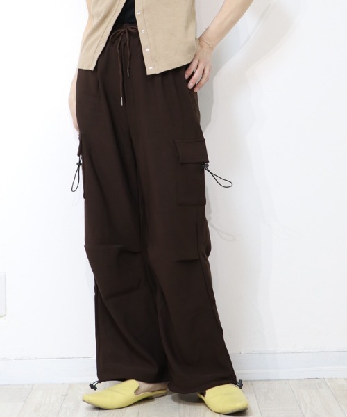 DISKEEN SURE(ディスキーンシュアー)の「ハイブリッド2WAY!スピンドル付膝タックカートジョガーパンツ(カーゴパンツ・レディース・ブラウン/ベージュ/ブラック/カーキ/グレー・FREE)」の16枚目の写真