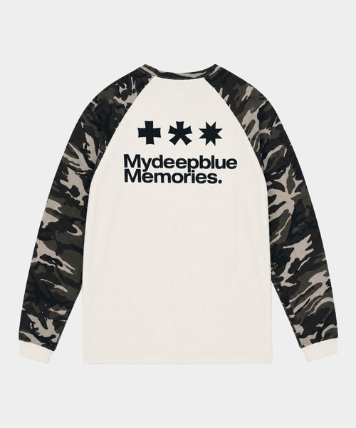 mydeepbluememories(マイディープブルーメモリーズ)の「MMロゴ ワッフルラグランTシャツ(ベージュ)(Tシャツ/カットソー・レディース・ブラック・ONE SIZE)」の1枚目の写真