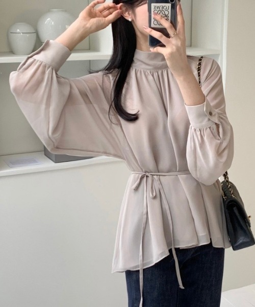 YUGA(ユーガ)の「YUGA_YGMC Korean-style Half-high neck ribbon-tie shirt blouse(シャツ/ブラウス・レディース・ネイビー/ベージュ・FREE)」の1枚目の写真