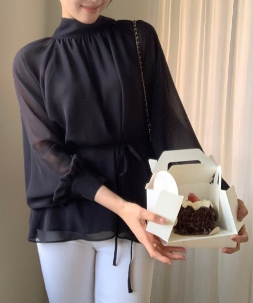 YUGA(ユーガ)の「YUGA_YGMC Korean-style Half-high neck ribbon-tie shirt blouse(シャツ/ブラウス・レディース・ネイビー/ベージュ・FREE)」の12枚目の写真
