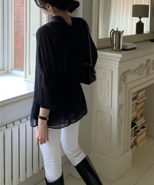 YUGA(ユーガ)の「YUGA_YGMC Korean-style Half-high neck ribbon-tie shirt blouse(シャツ/ブラウス・レディース・ネイビー/ベージュ・FREE)」の16枚目の写真