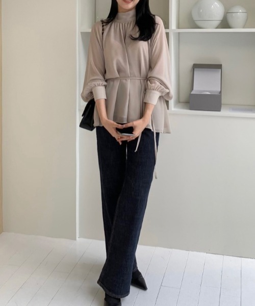 YUGA(ユーガ)の「YUGA_YGMC Korean-style Half-high neck ribbon-tie shirt blouse(シャツ/ブラウス・レディース・ネイビー/ベージュ・FREE)」の5枚目の写真